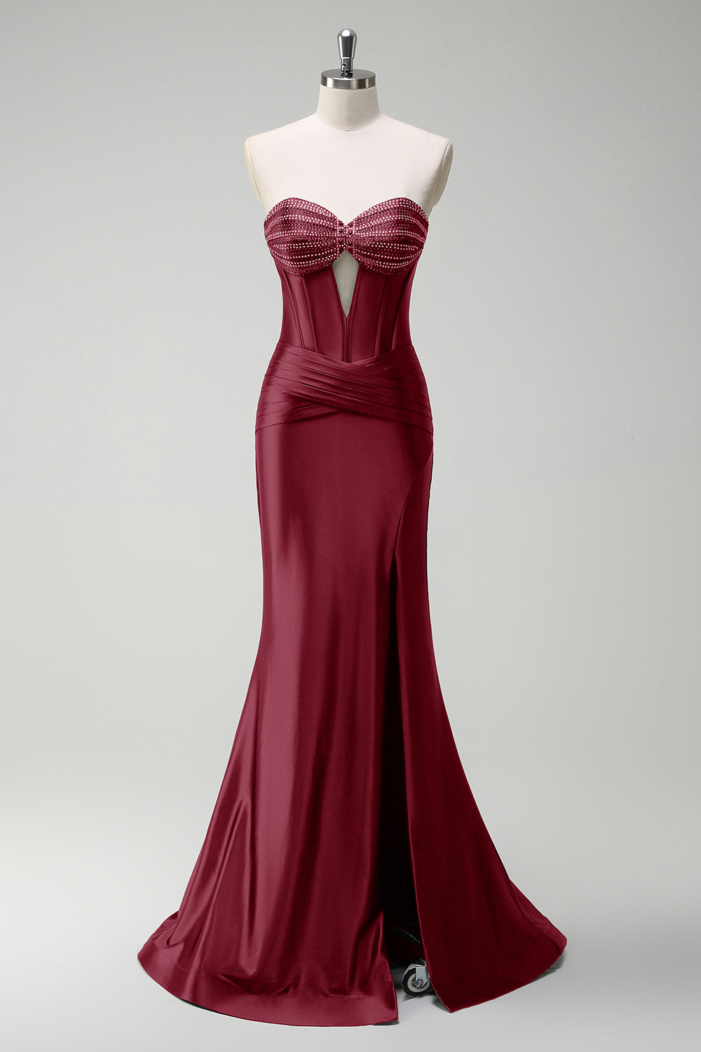Robe de bal longue en satin bleu roi scintillant avec bustier orné de perles de sirène et fente