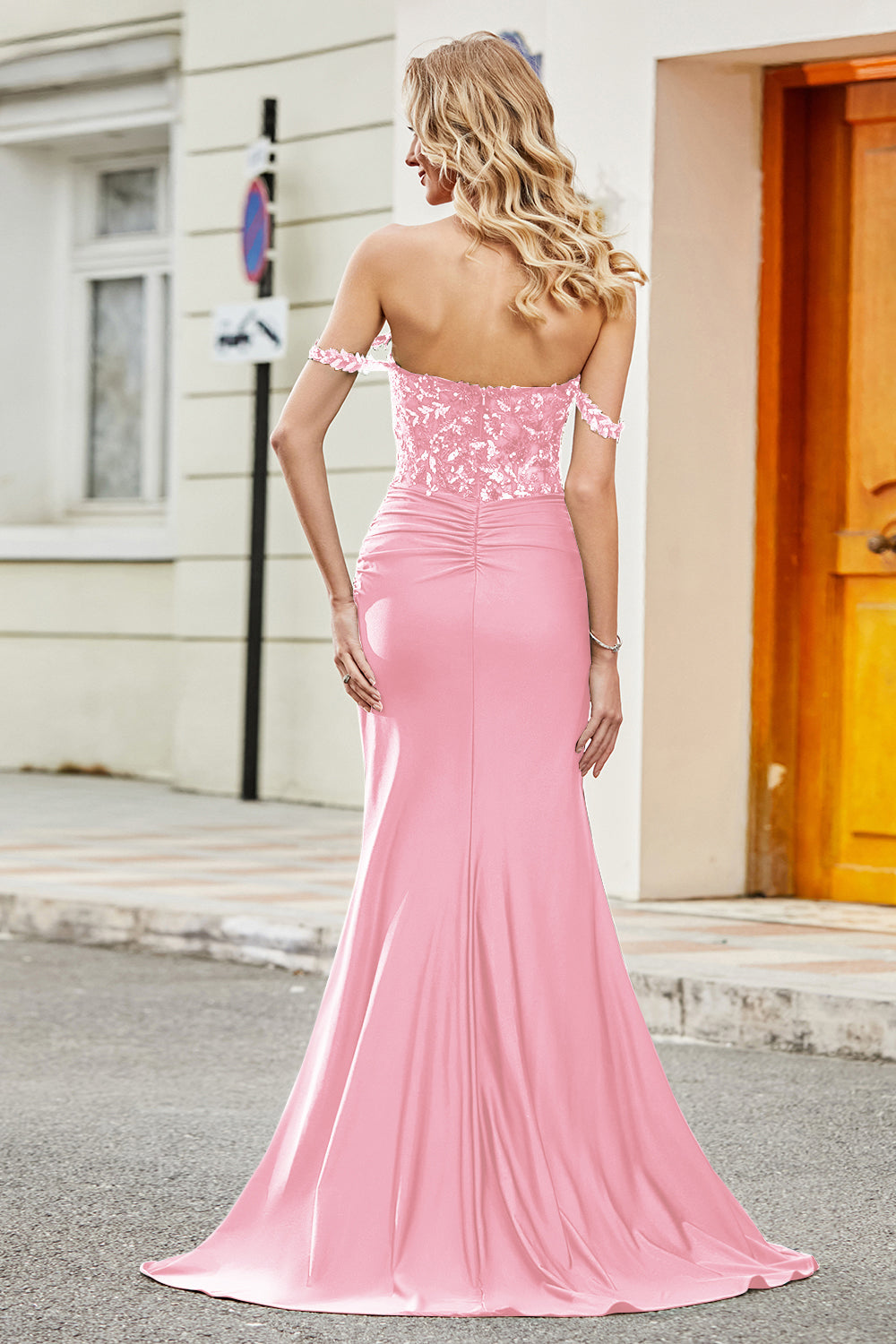Robe de bal longue sirène vert foncé à épaules dénudées
