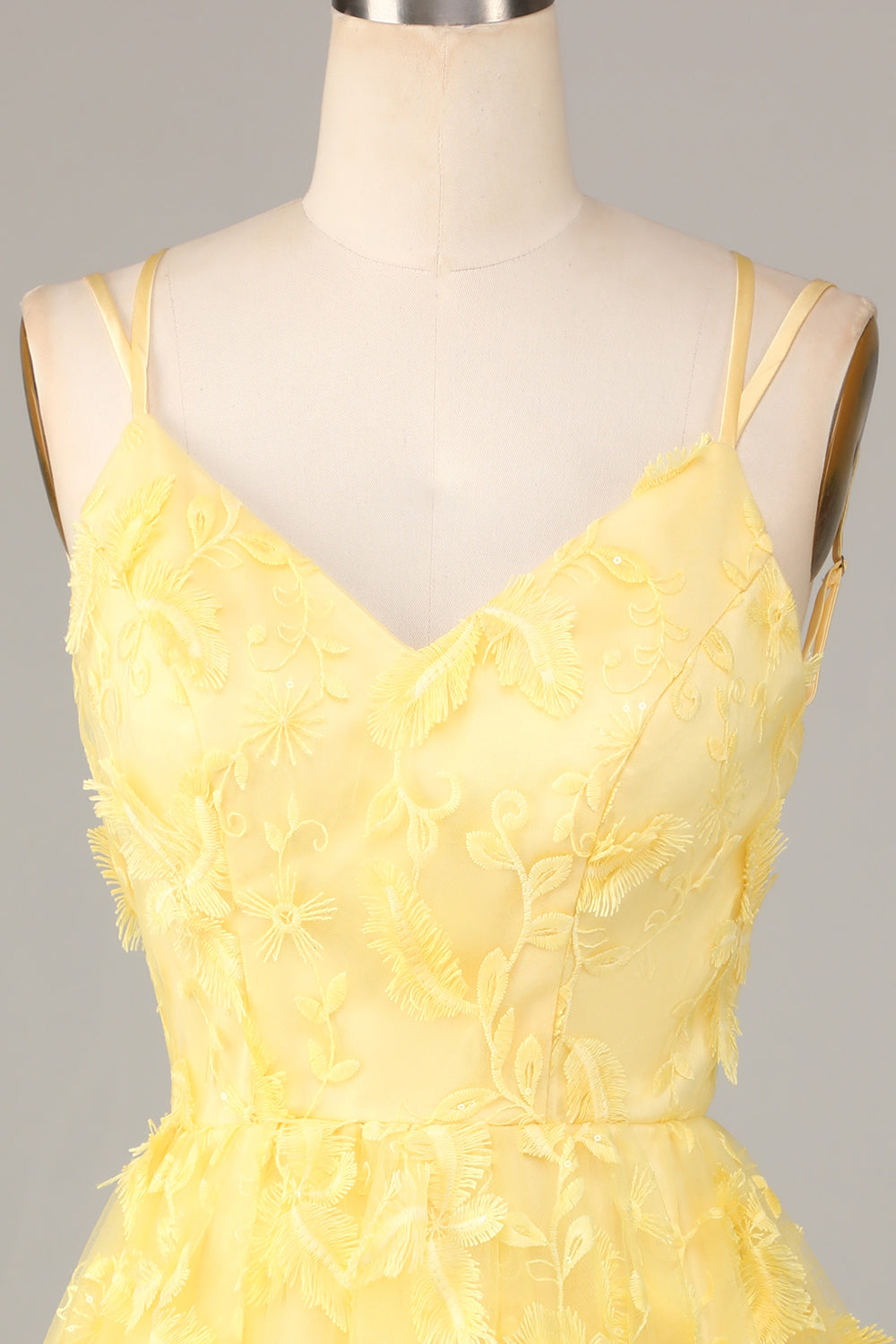 Robe Courte de Demoiselle d'Honneur Jaune Évasée à Bretelles Fines avec Appliques Keep Glowing