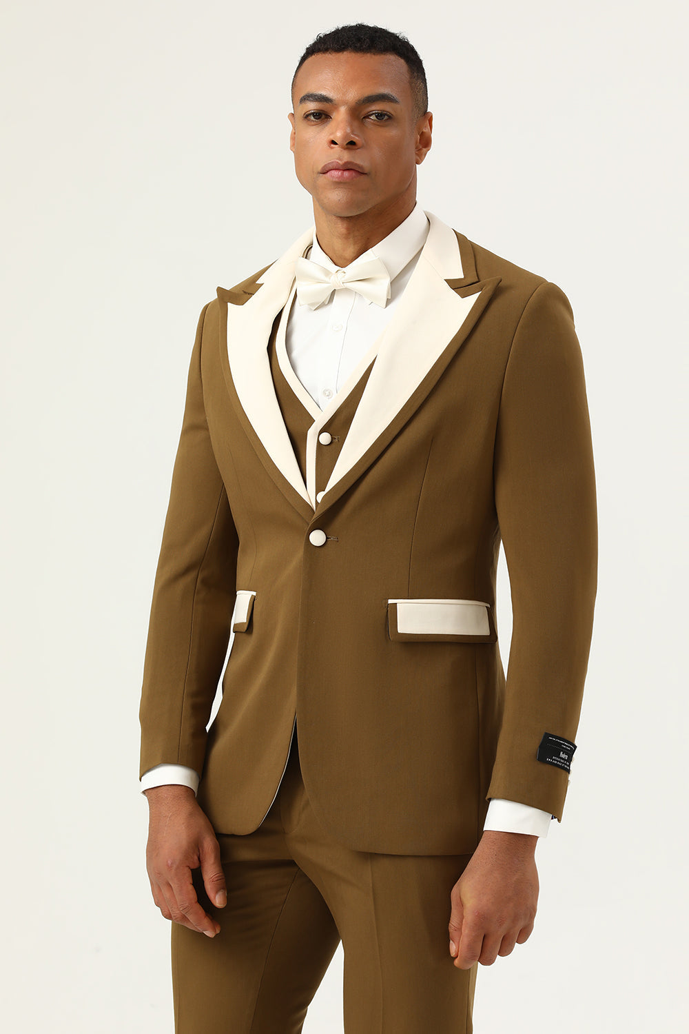 Costumes de bal pour homme un bouton à revers crantés marron