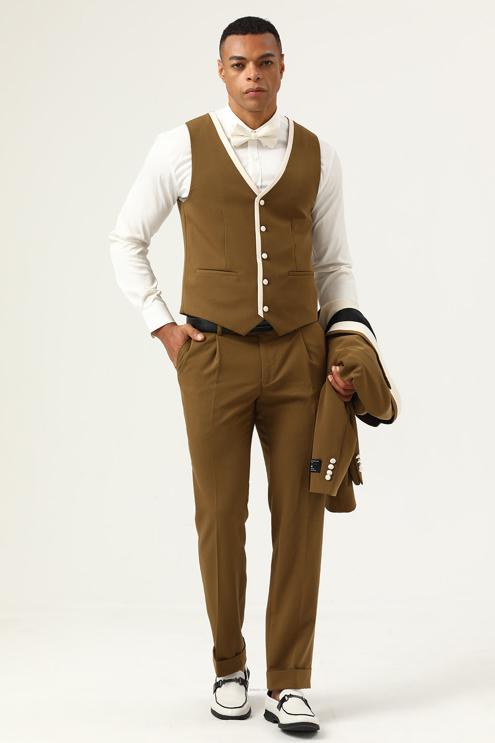 Costumes de bal pour homme un bouton à revers crantés marron