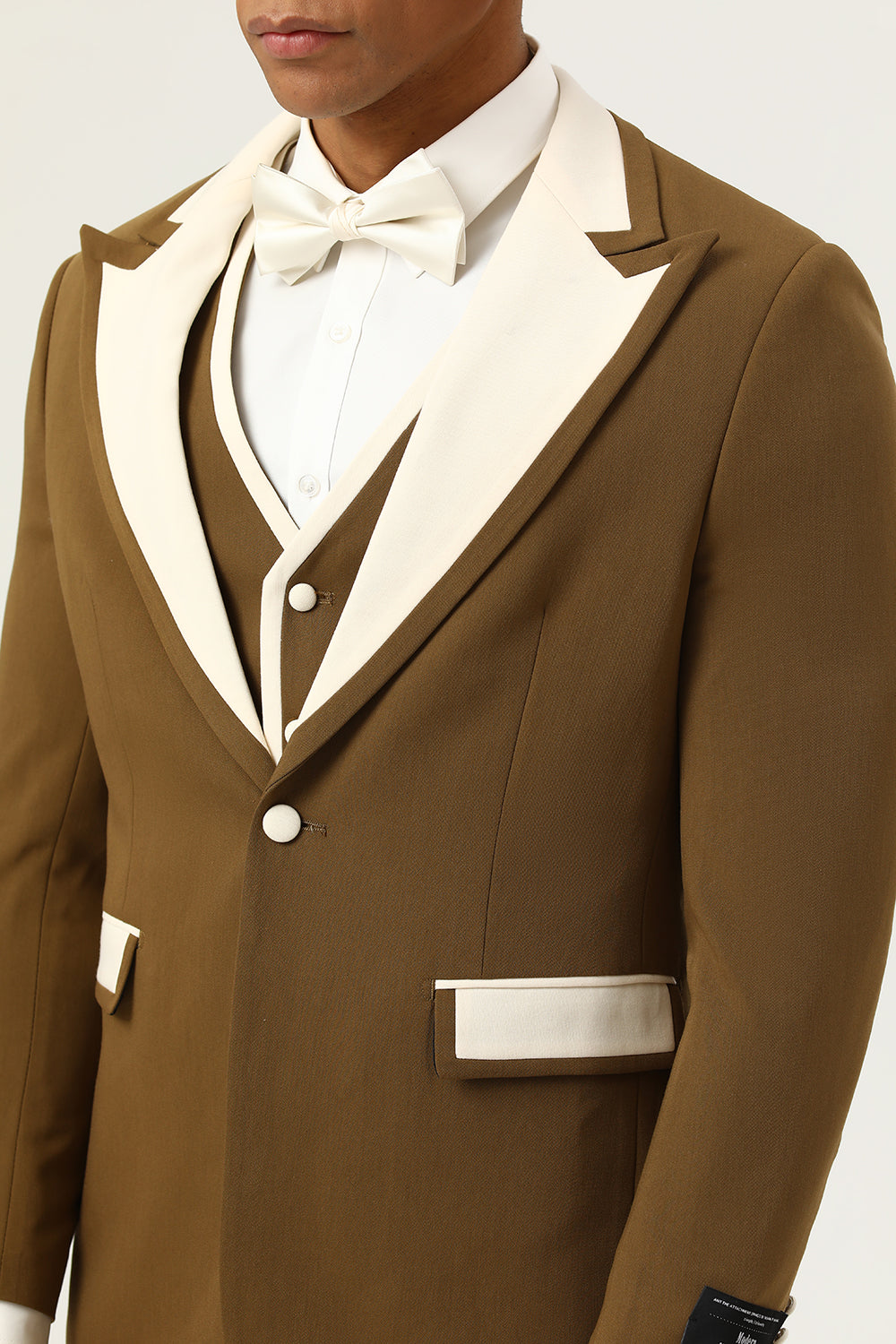 Costumes de bal pour homme un bouton à revers crantés marron