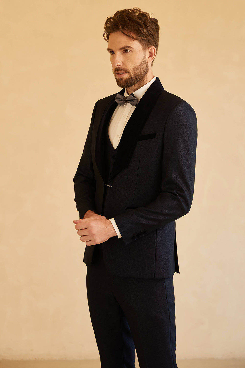 Costume homme bouton unique à revers châle bleu marine