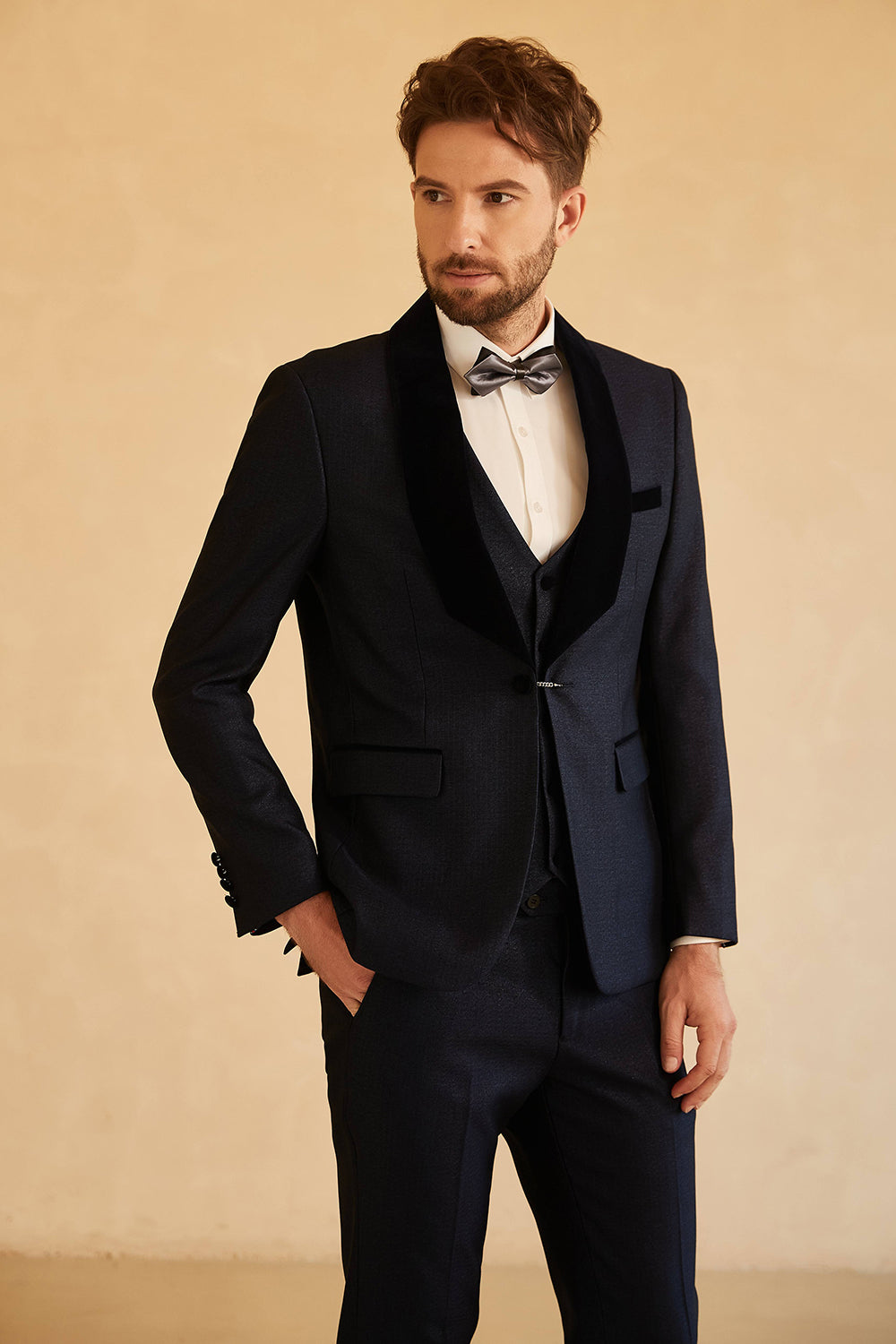 Costume homme bouton unique à revers châle bleu marine