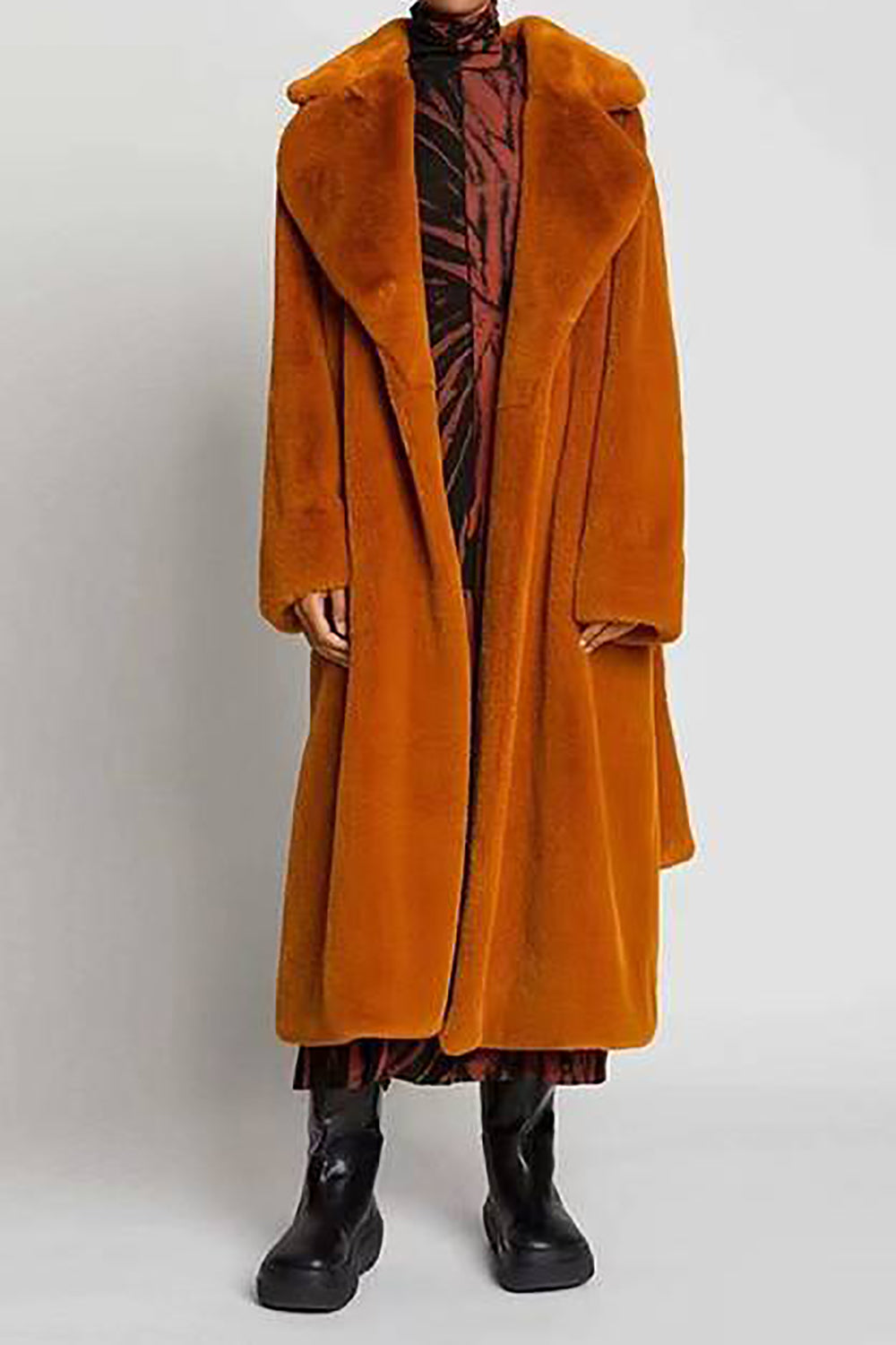 Manteau long ceinturé ouvert sur le devant en fausse fourrure et peau de mouton synthétique kaki