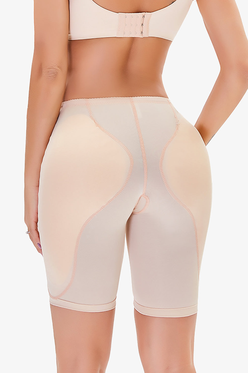 Culotte de sudation en abricot, épaissie, rehausse les fessiers.