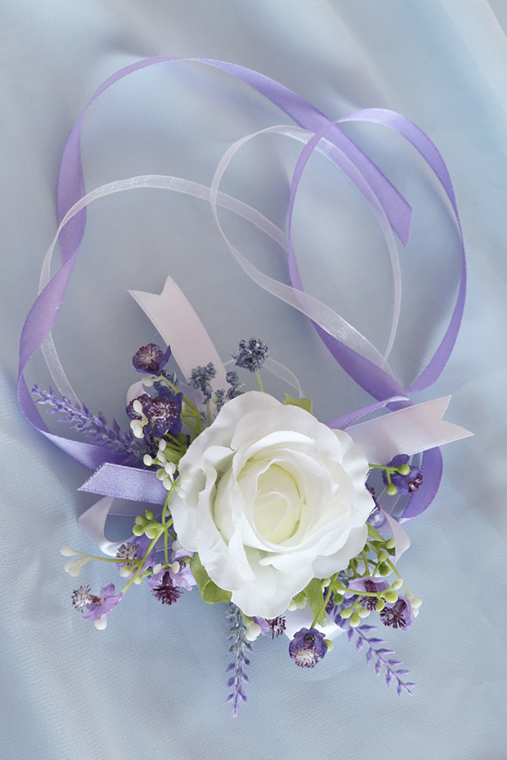 Ensemble de corsage au poignet et de boutonnière en forme de rose ivoire pour bal de promo ou fête de mariage