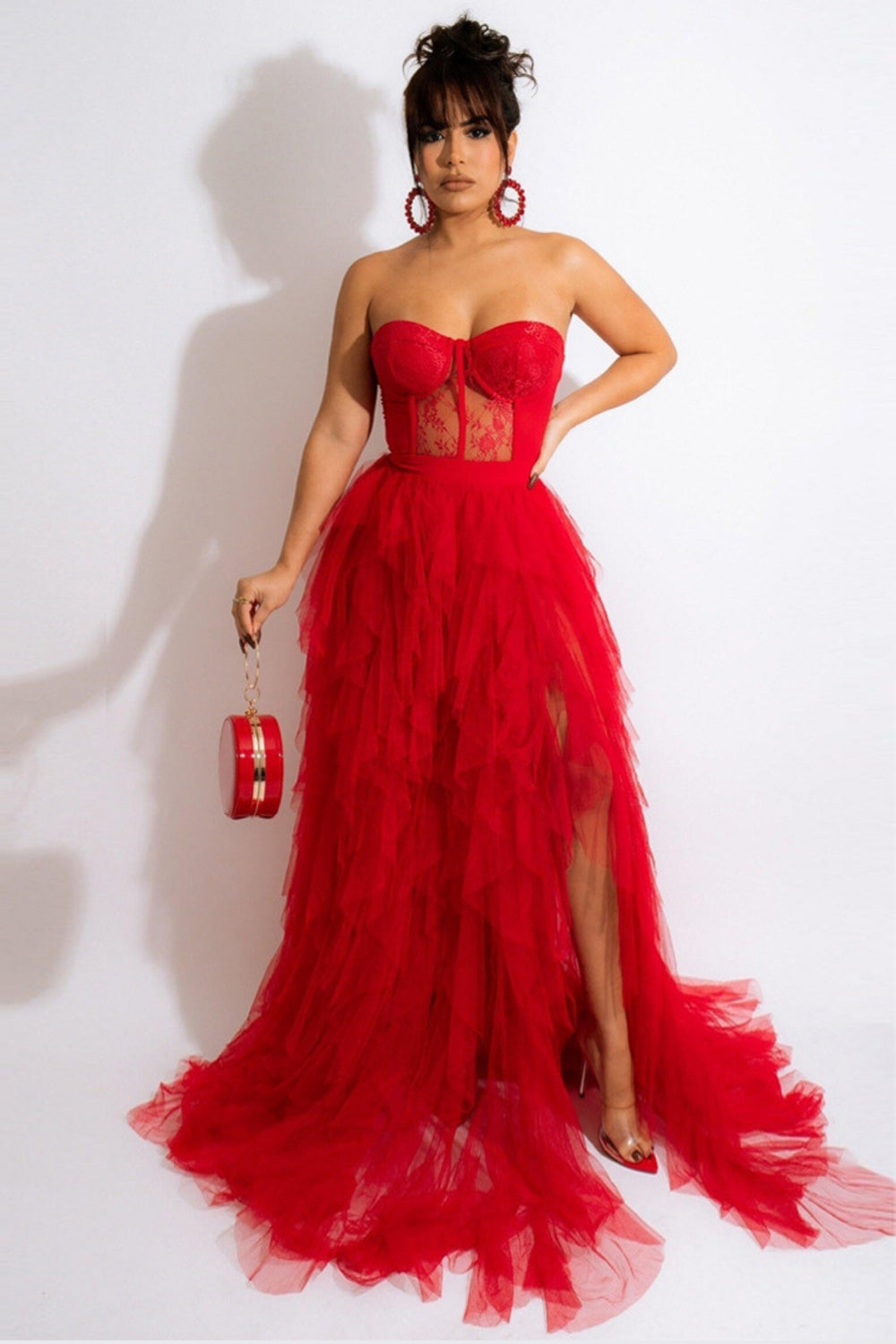 Robe de bal noire en tulle cœur avec fente