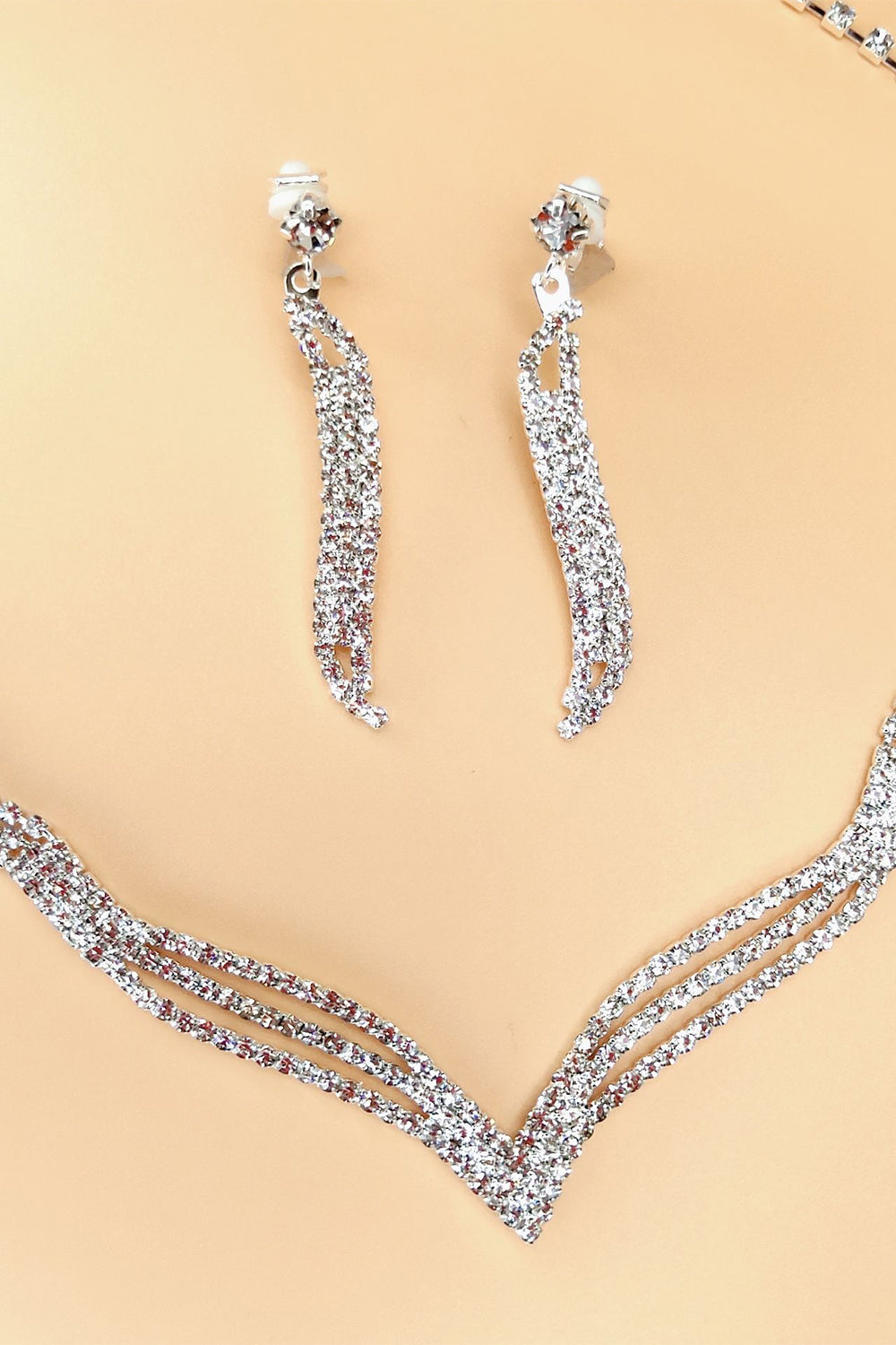 Ensemble de bijoux collier boucles d'oreilles cristal argenté