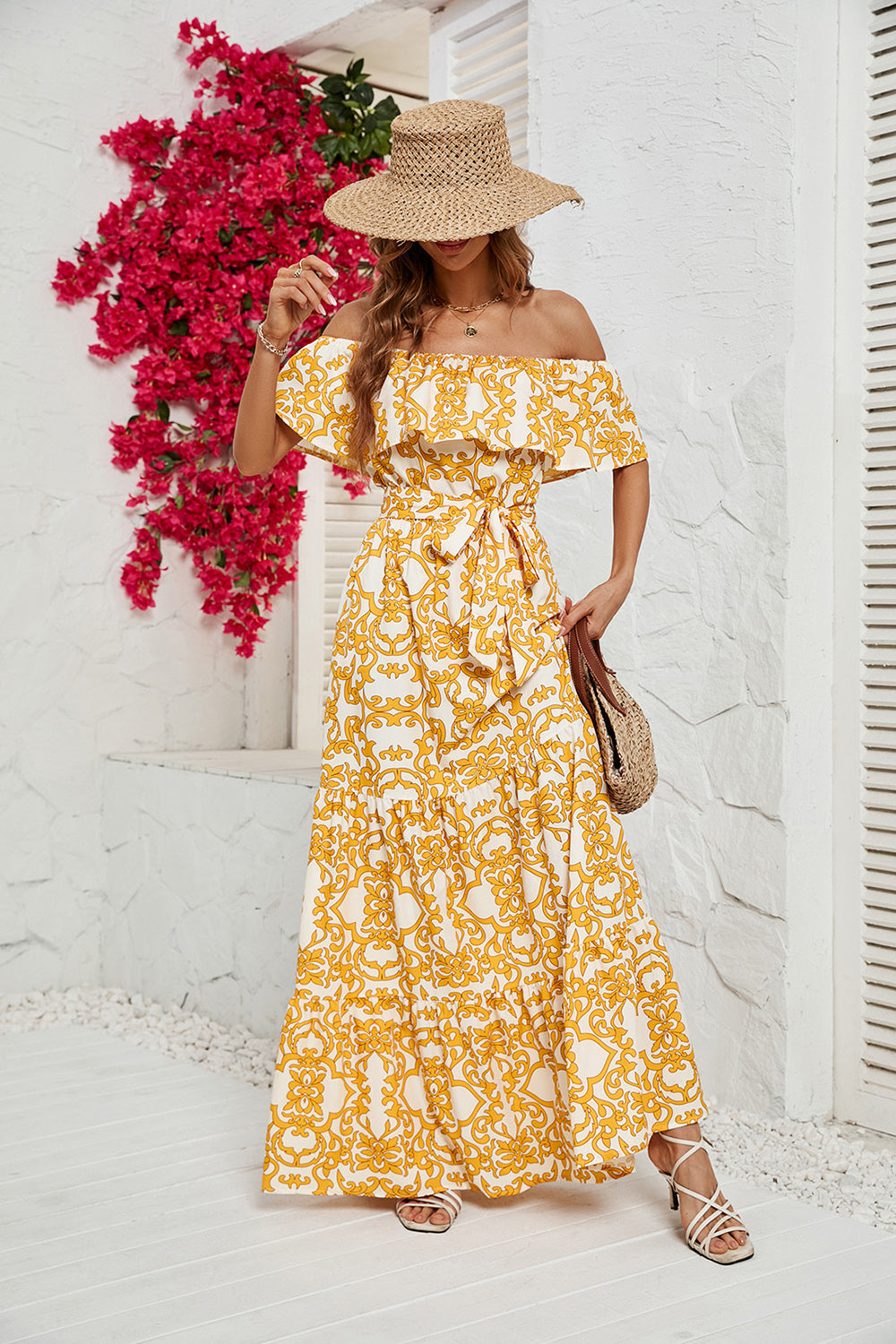 Robe longue d'été imprimée jaune épaules dénudées