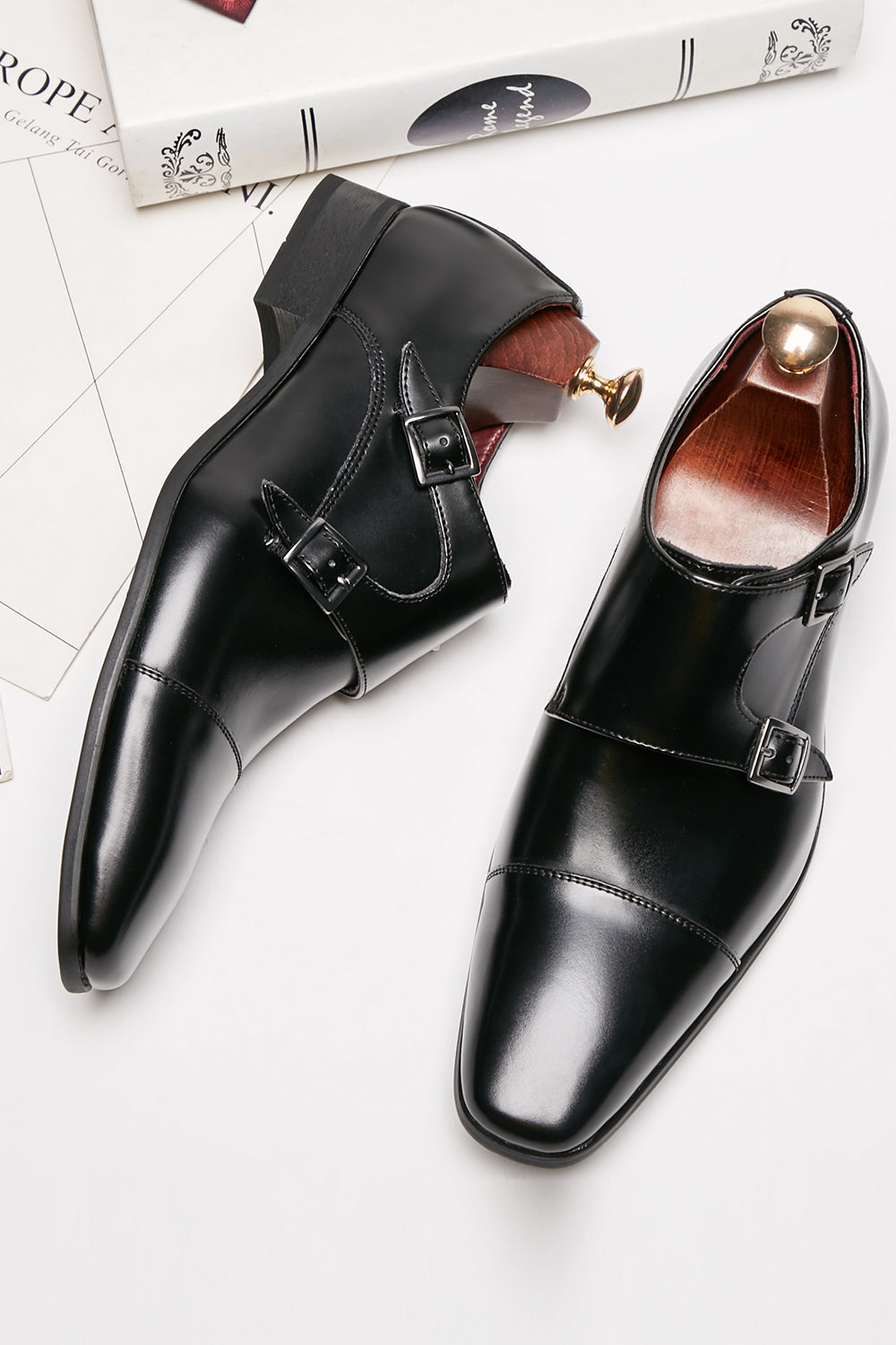 Chaussures richelieu à enfiler en cuir noir pour homme