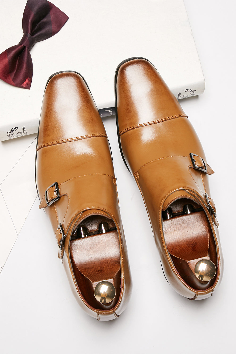 Chaussures richelieu à enfiler en cuir noir pour homme