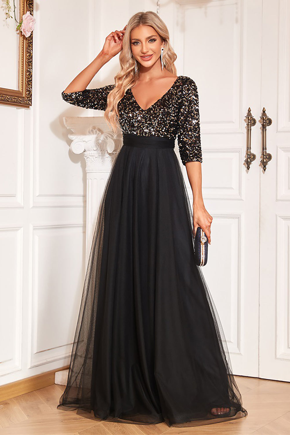 Robe de bal noire trapèze décolleté en V manches courtes à sequins
