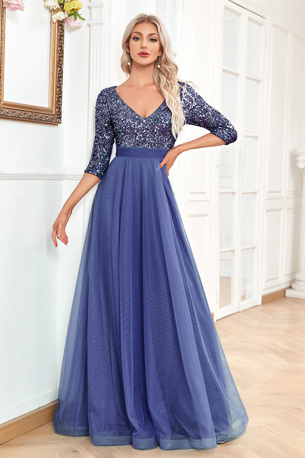 Robe de bal noire trapèze décolleté en V manches courtes à sequins