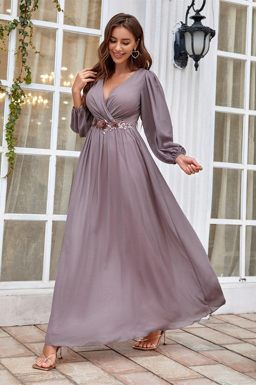 Robe de mariée coupe trapèze bordeaux à manches longues pour la mère de la mariée