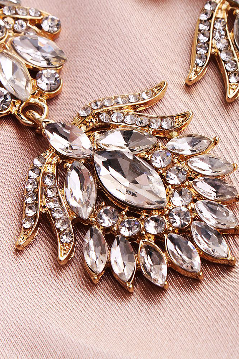 Boucles d'oreilles de mariée simples en strass