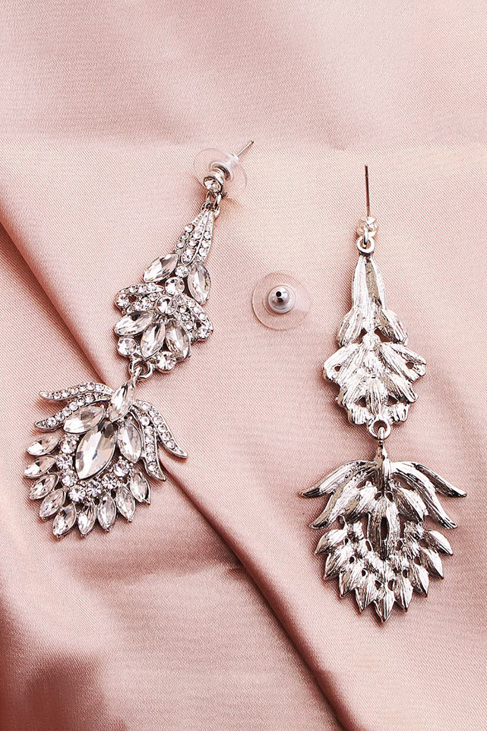 Boucles d'oreilles de mariée simples en strass