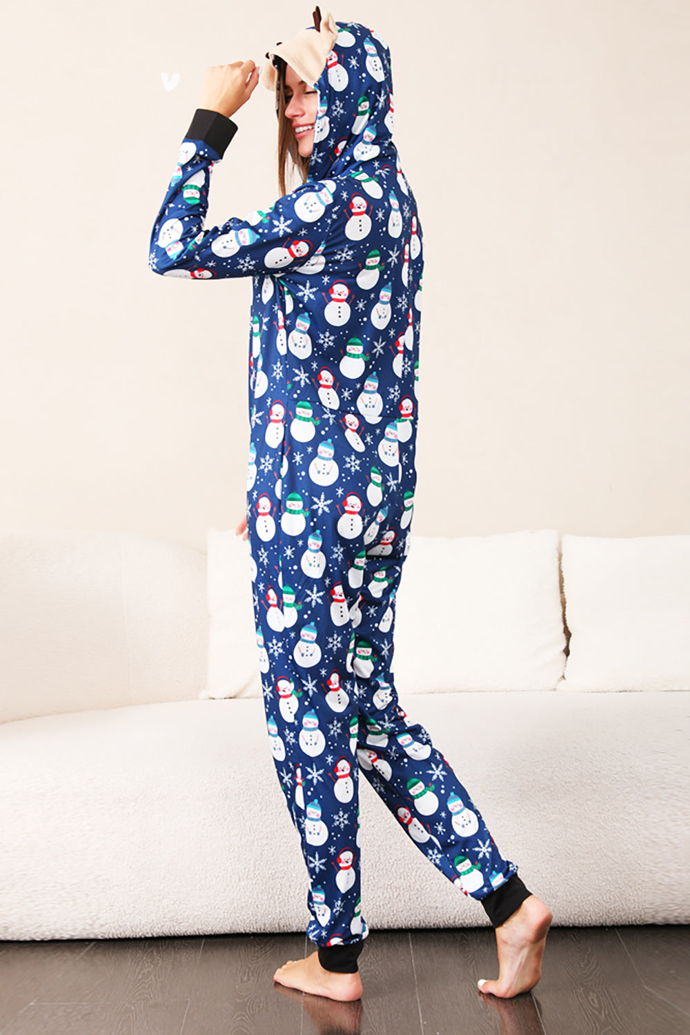 Pyjama de Noël une pièce bleu motif bonhomme de neige assorti pour toute la famille