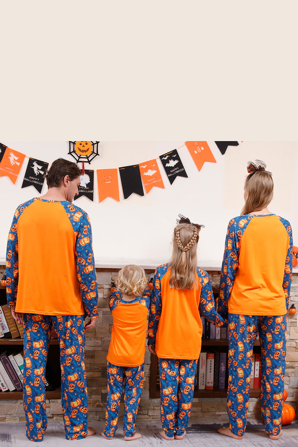 Pyjama d'Halloween familial à manches longues avec imprimé citrouille orange