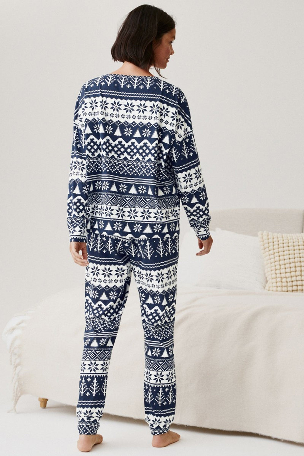 Pyjamas de Noël flocons de neige et sapins pour toute la famille, couleur marine