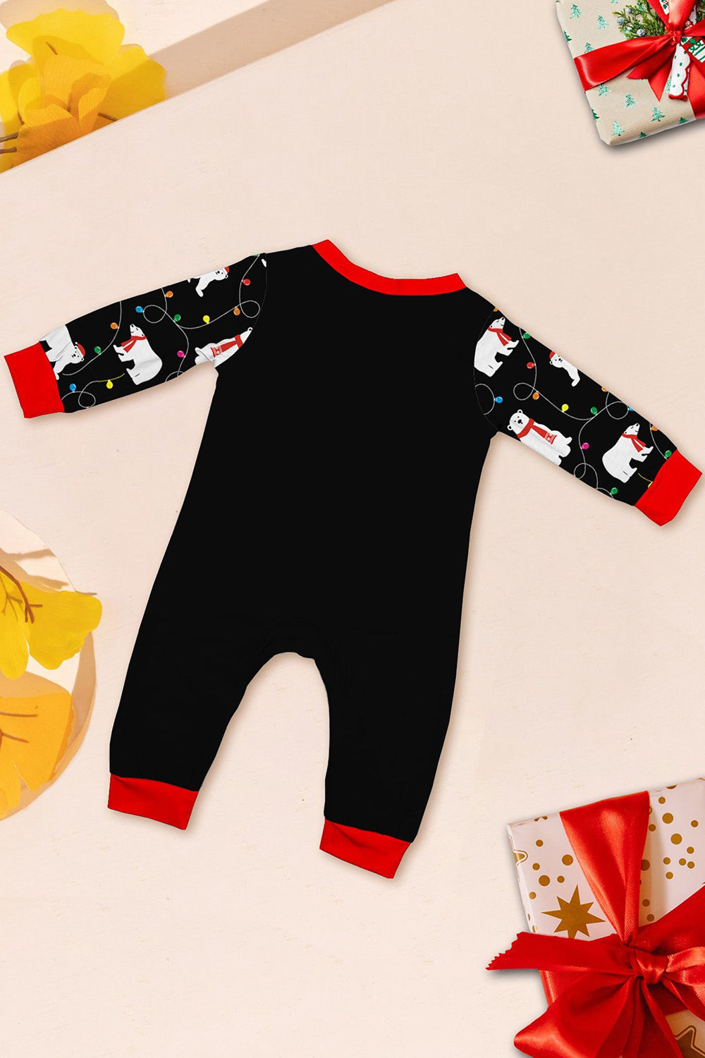 Pyjama noir à manches longues avec motif de poires, assorti pour toute la famille