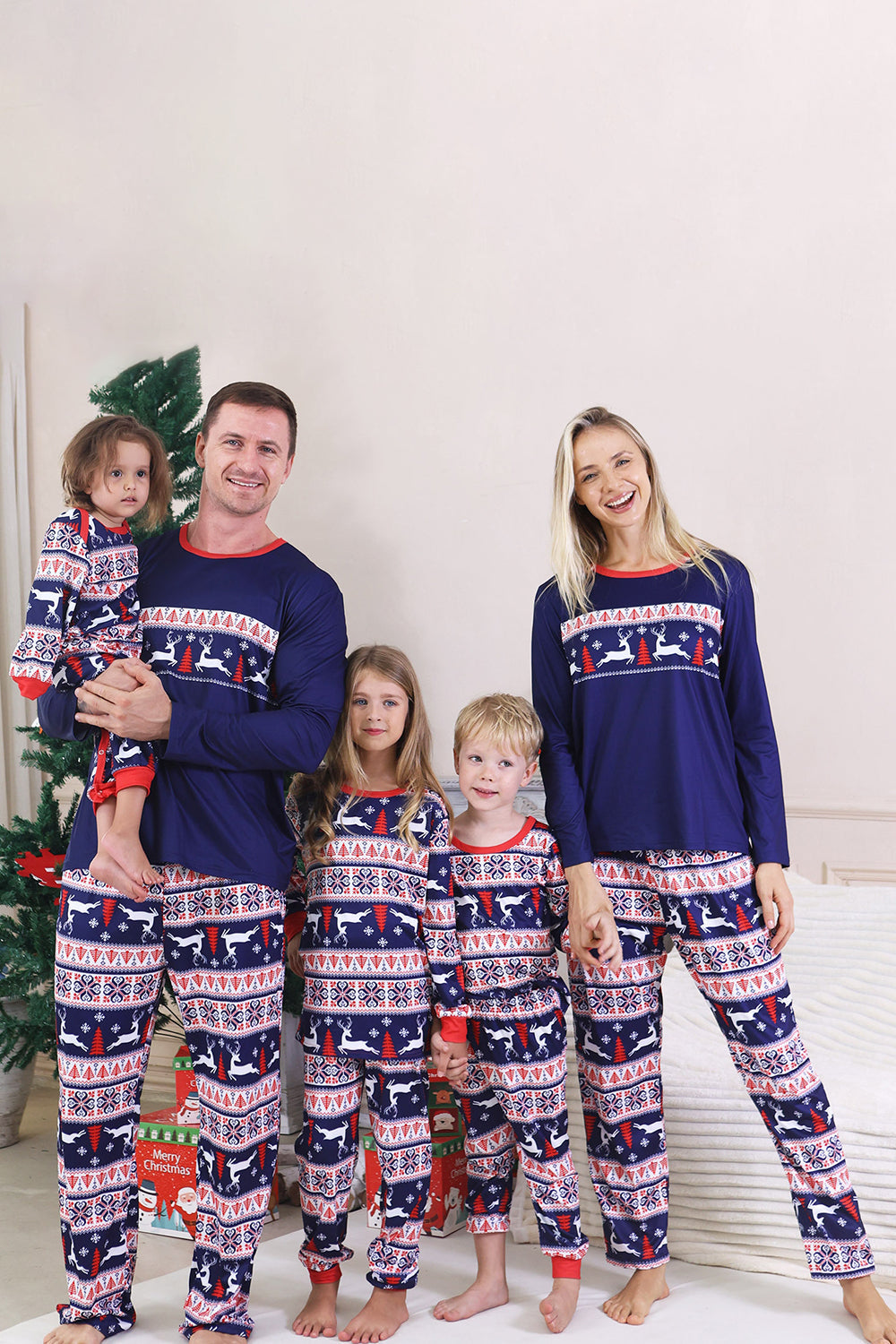 Red Winter Print Family Christmas Pajamas