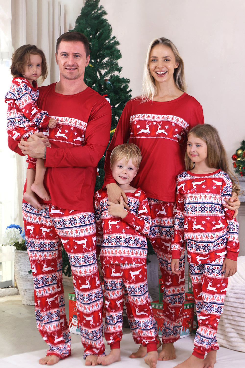 Red Winter Print Family Christmas Pajamas