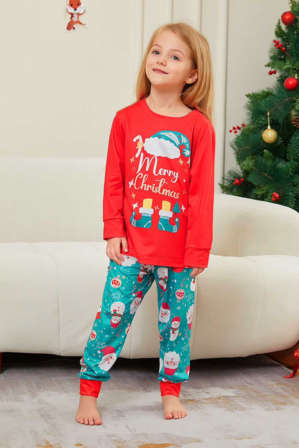 Pyjamas de Noël rouges assortis pour toute la famille avec imprimé Père Noël
