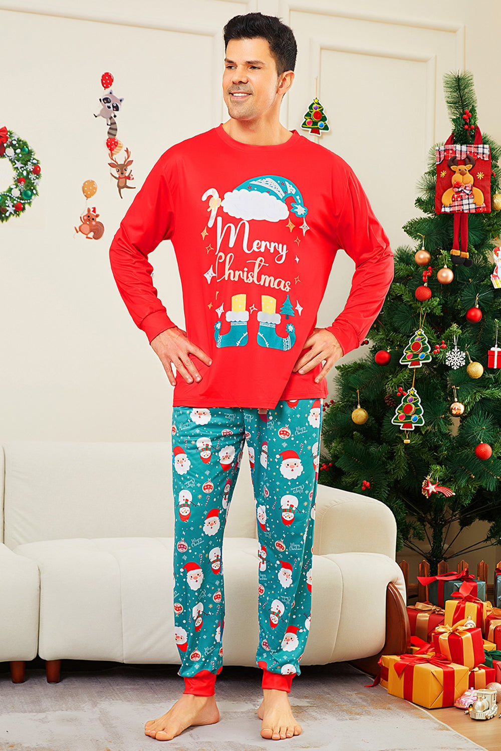 Pyjamas de Noël rouges assortis pour toute la famille avec imprimé Père Noël