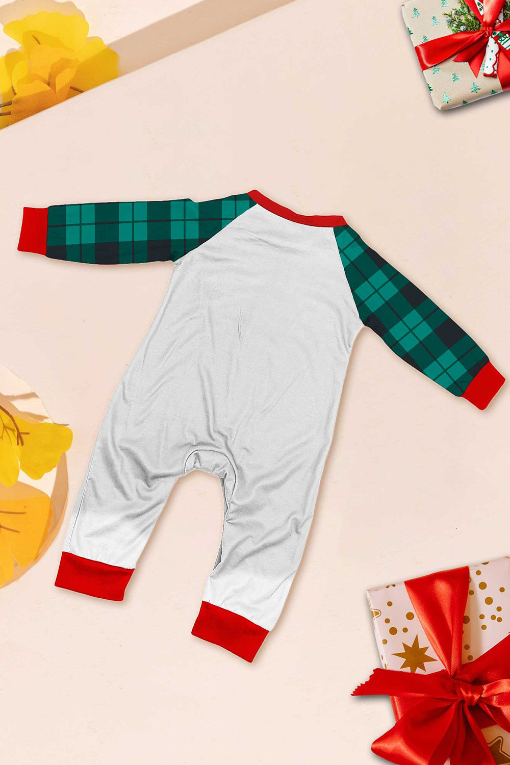 Green Merry Christmas Plaid Print Family Matching Pajamas Set