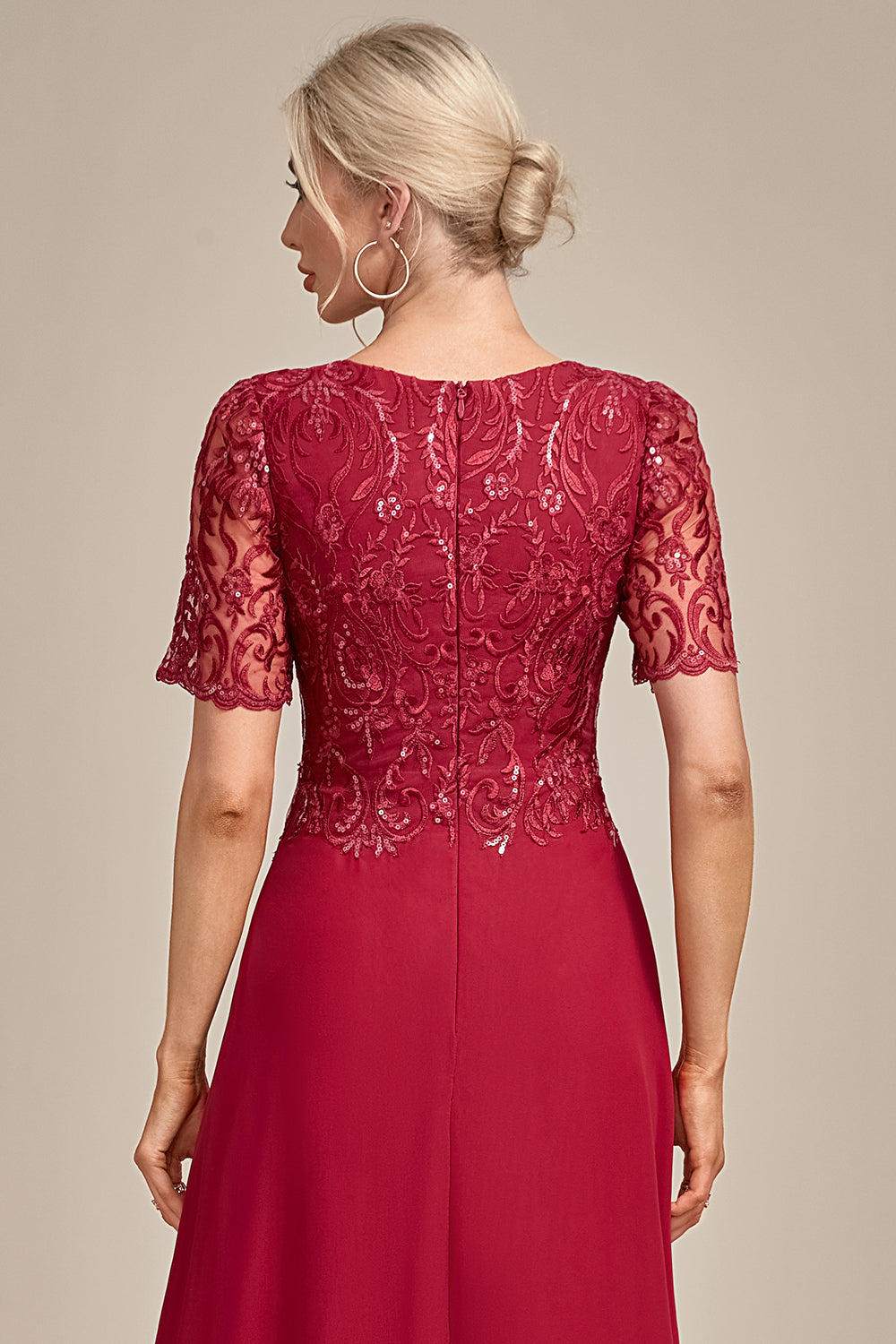 Robe de chœur longue à encolure ronde et ligne A bordeaux avec paillettes