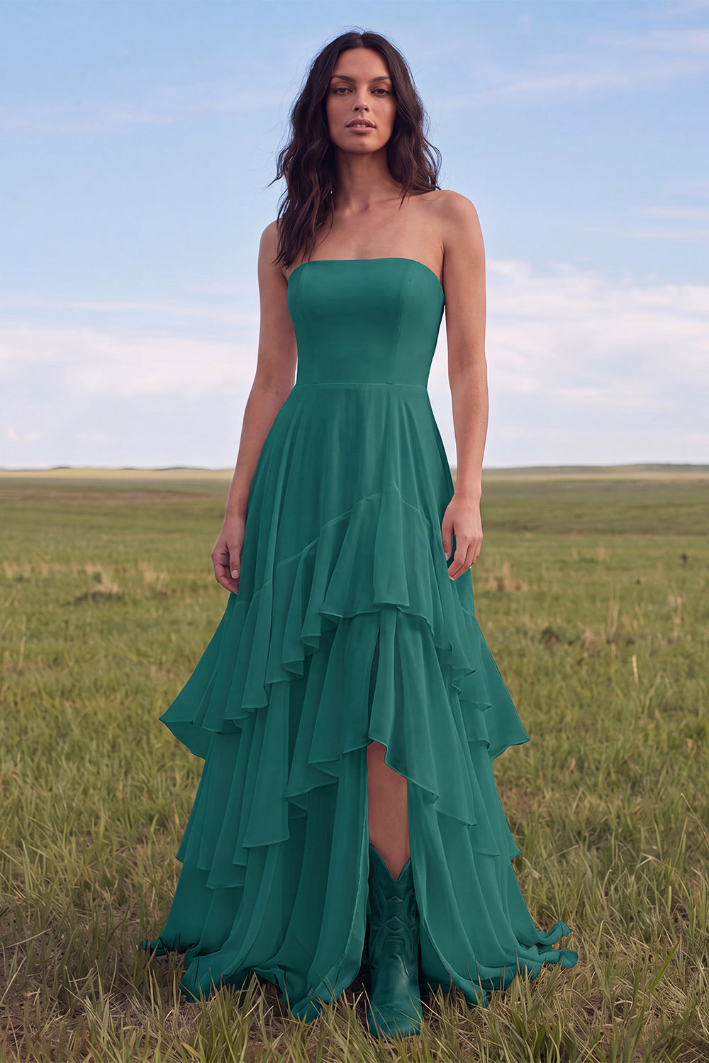 Robe de mariée bustier bohème ivoire évasée avec fente et volants