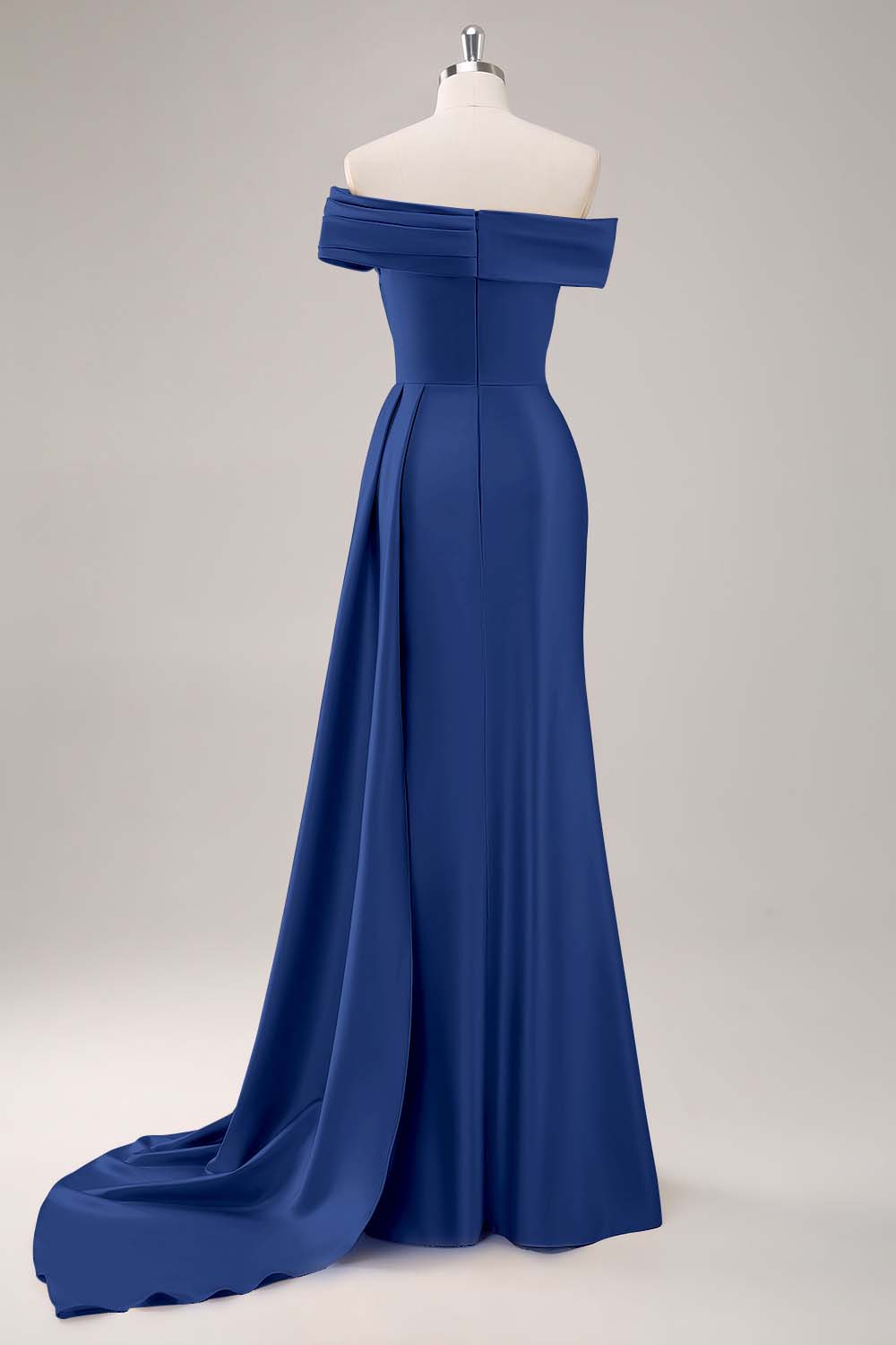 Robe de soirée longue satinée champagne plissée asymétrique