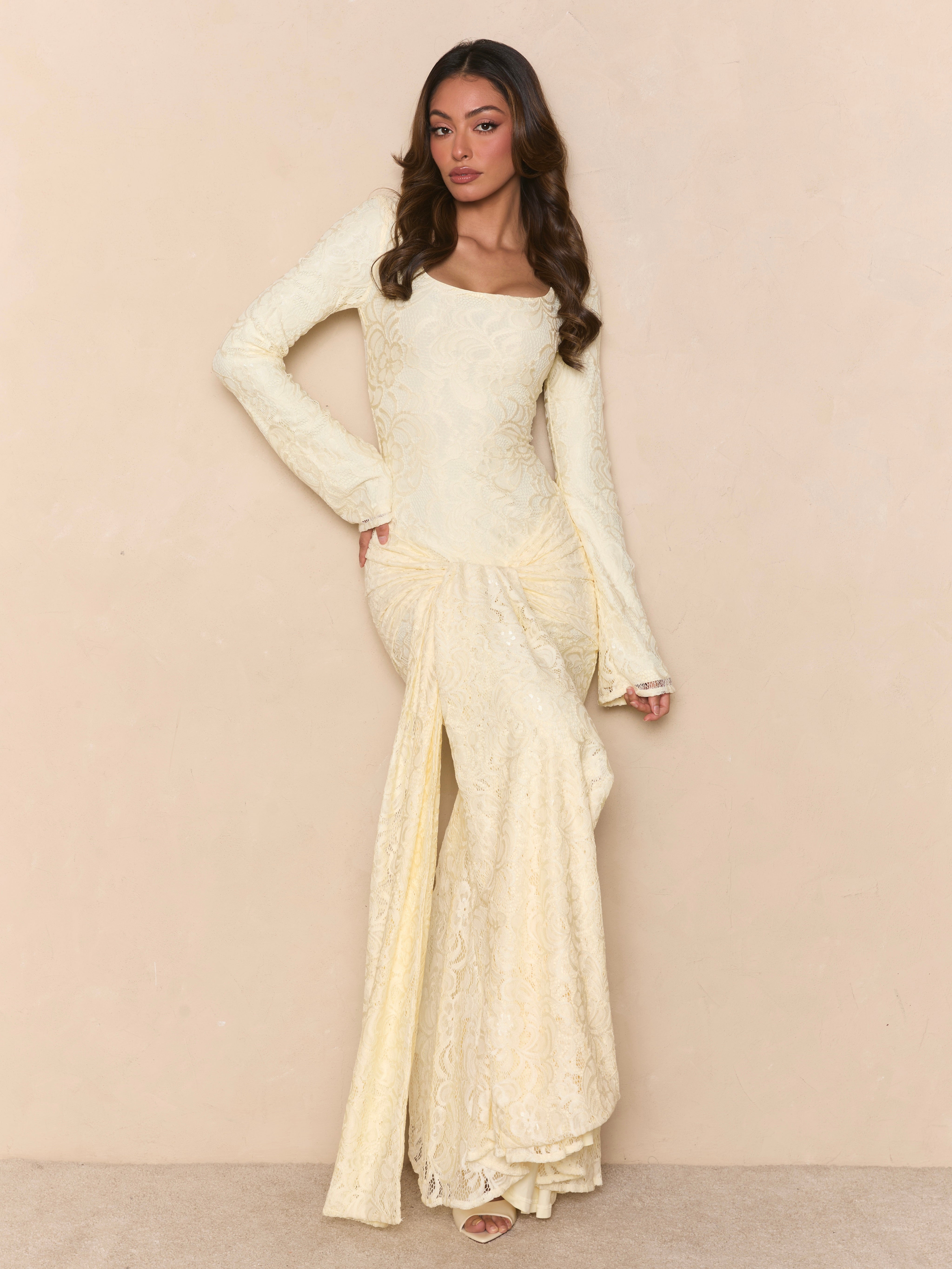 Verano Muse™ Vestido Maxi de Encaje con Manga Acampanada y Pañuelo Removible | Silueta Sirena