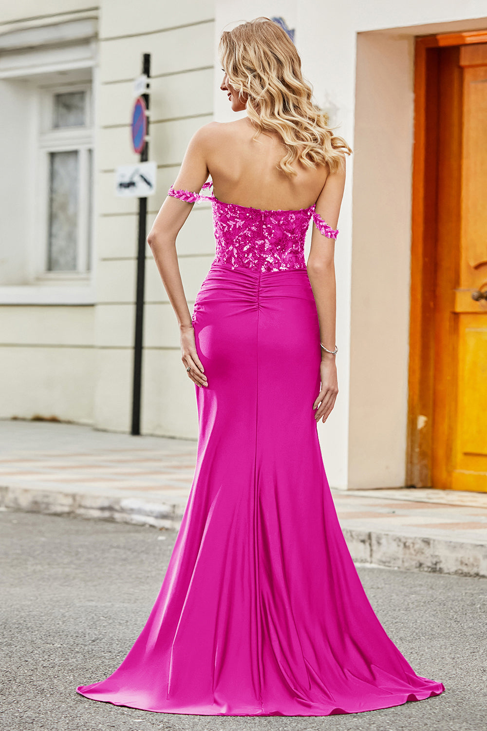 Robe de bal longue sirène vert foncé à épaules dénudées