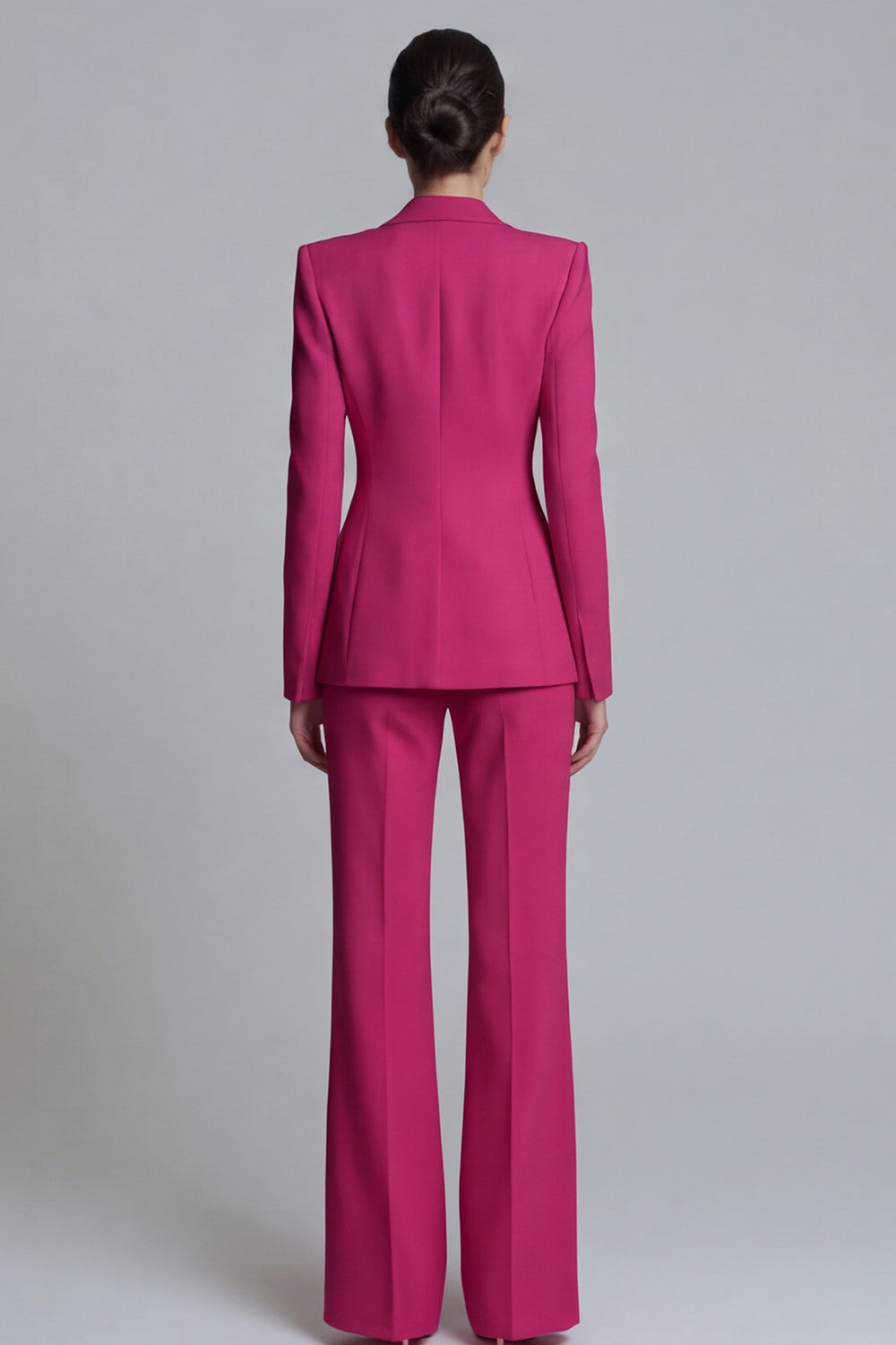 Costume de travail 2 pièces rose à revers pointus et un bouton pour femme
