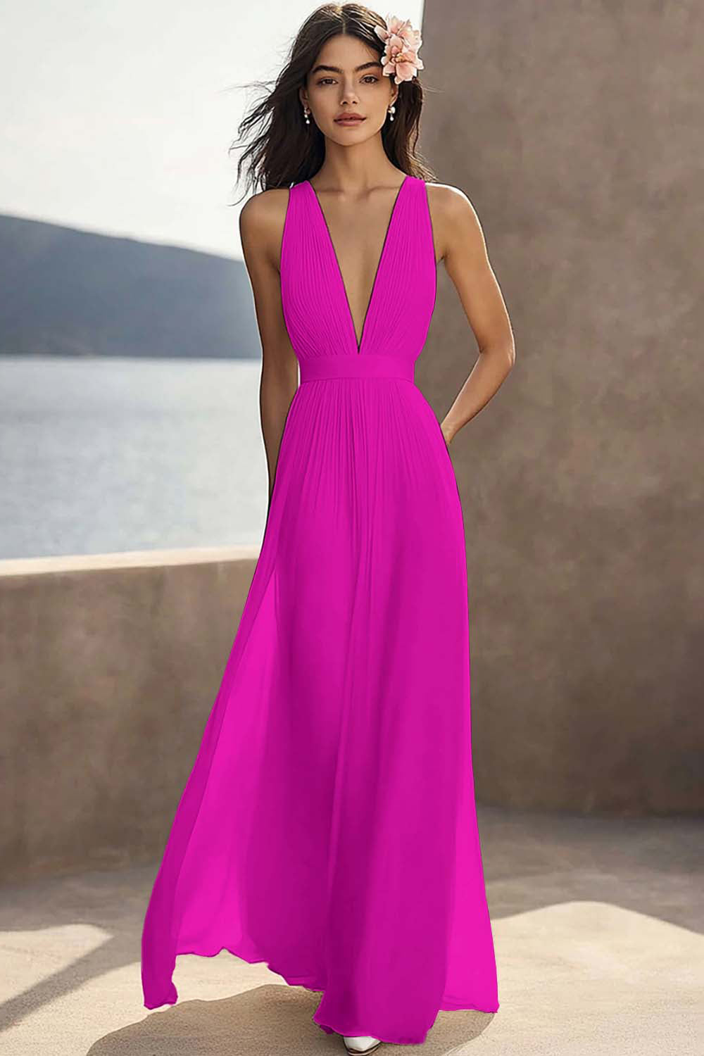 Vestido de compromiso largo de chifón con escote en V pronunciado y frunces color marfil