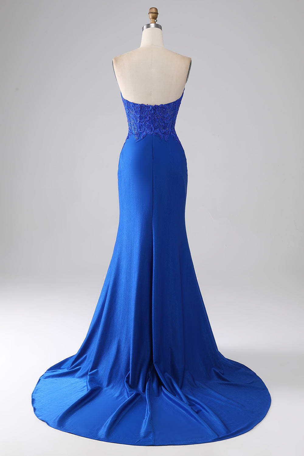 Robe de bal sirène longue bustier bleu roi perlée avec applications