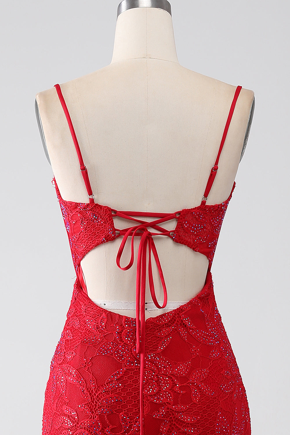 Robe de bal rouge sirène à bretelles spaghetti avec applications de dentelle perlée et fente