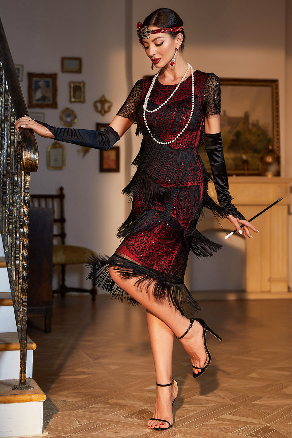 Robe Charleston noire à franges et perles Gatsby