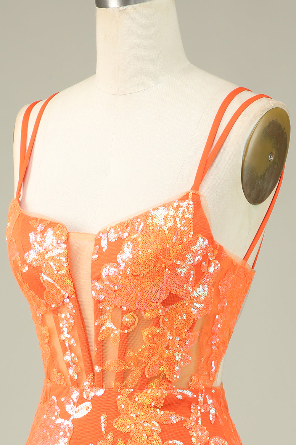Magnifique robe de bal moulante orange à lacets et paillettes