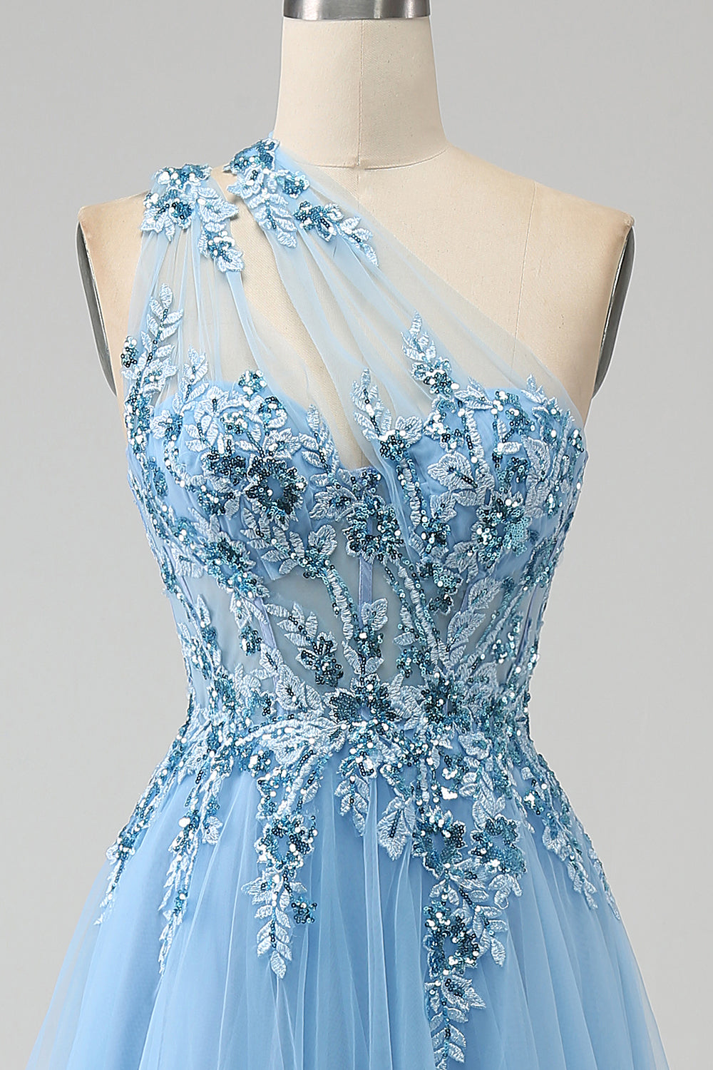Robe de bal asymétrique bleu clair avec paillettes et appliqués