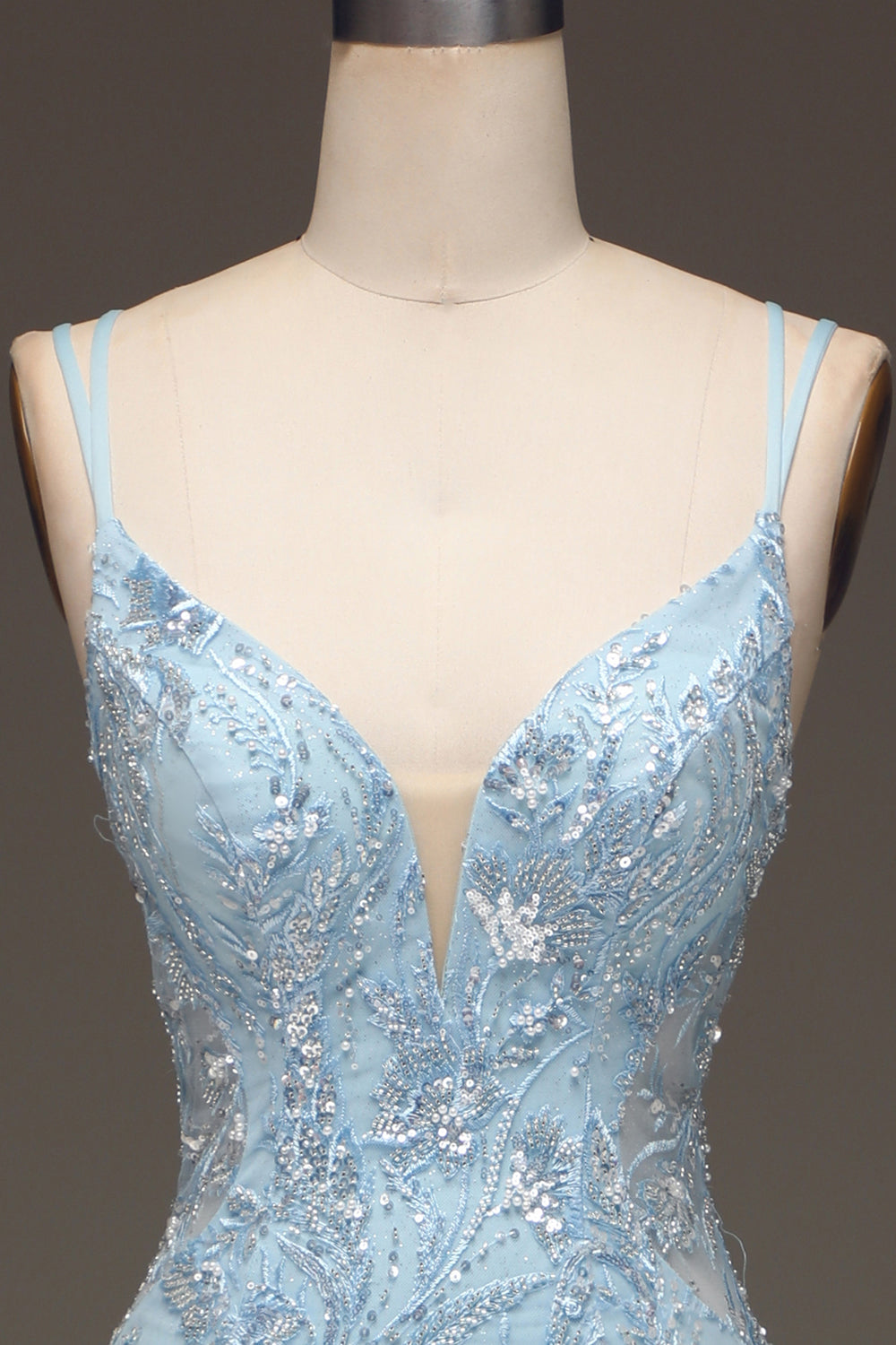 Robe de Soirée Sirène en Tulle Bleu Perlée