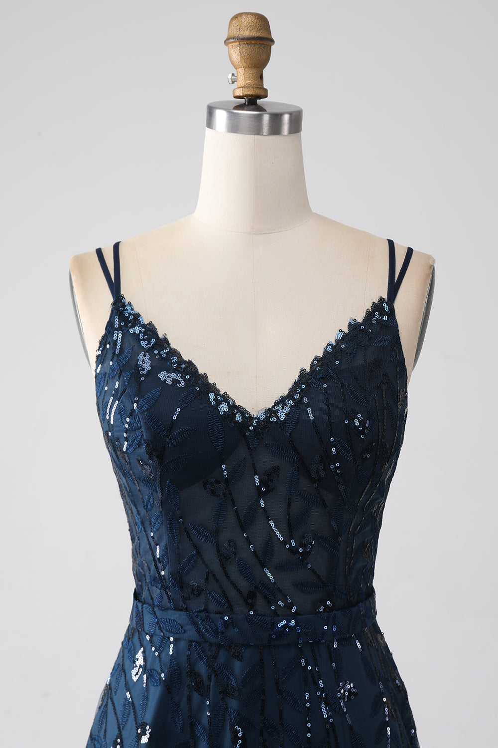 Robe de bal longue bleu marine coupe évasée à bretelles spaghetti avec fente