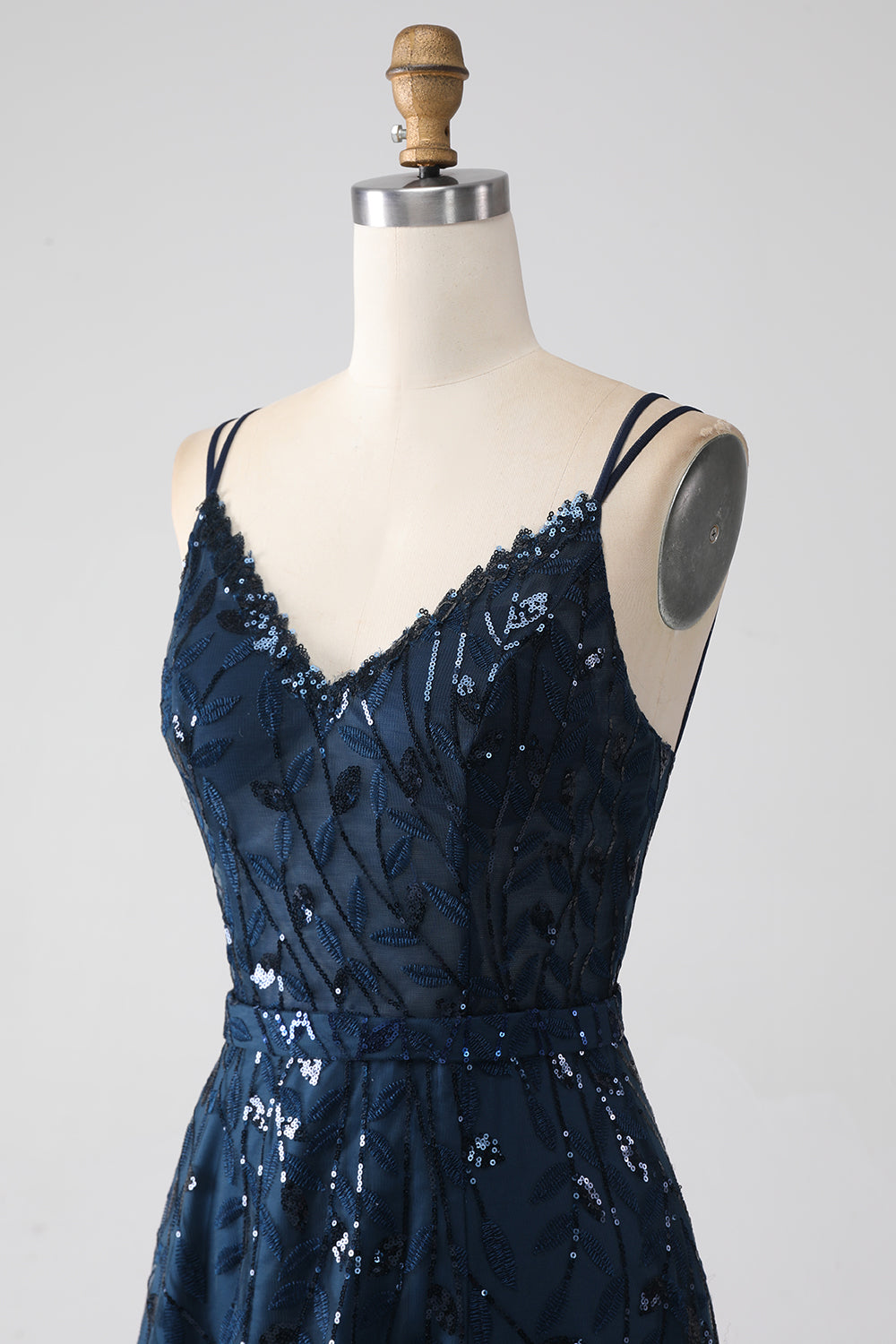 Robe de bal longue bleu marine coupe évasée à bretelles spaghetti avec fente