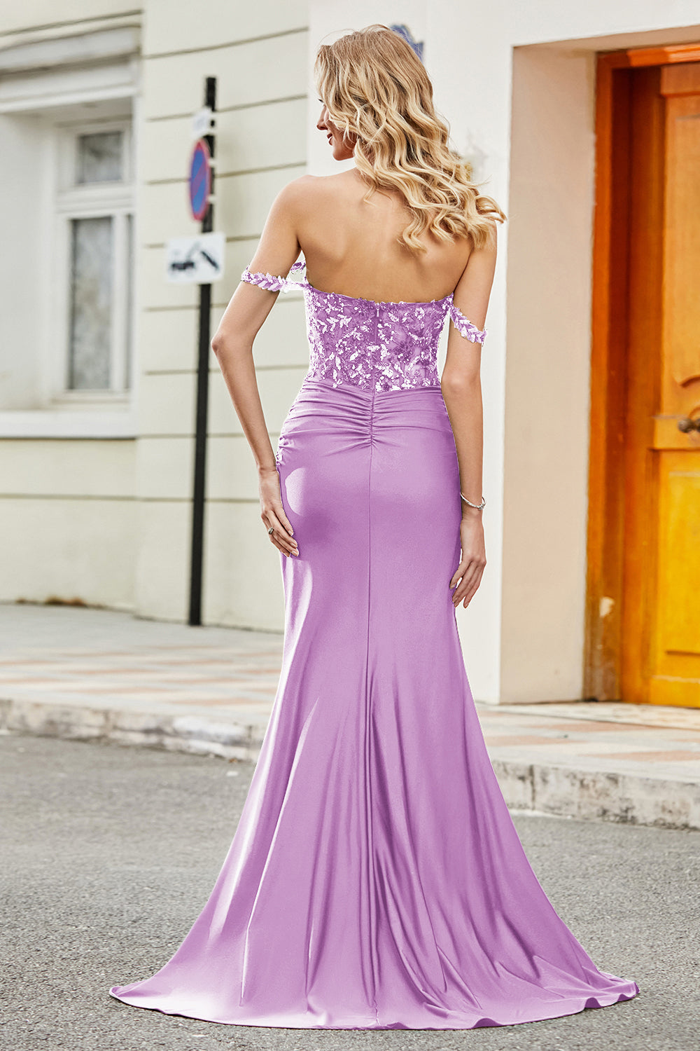Robe de bal longue sirène vert foncé à épaules dénudées