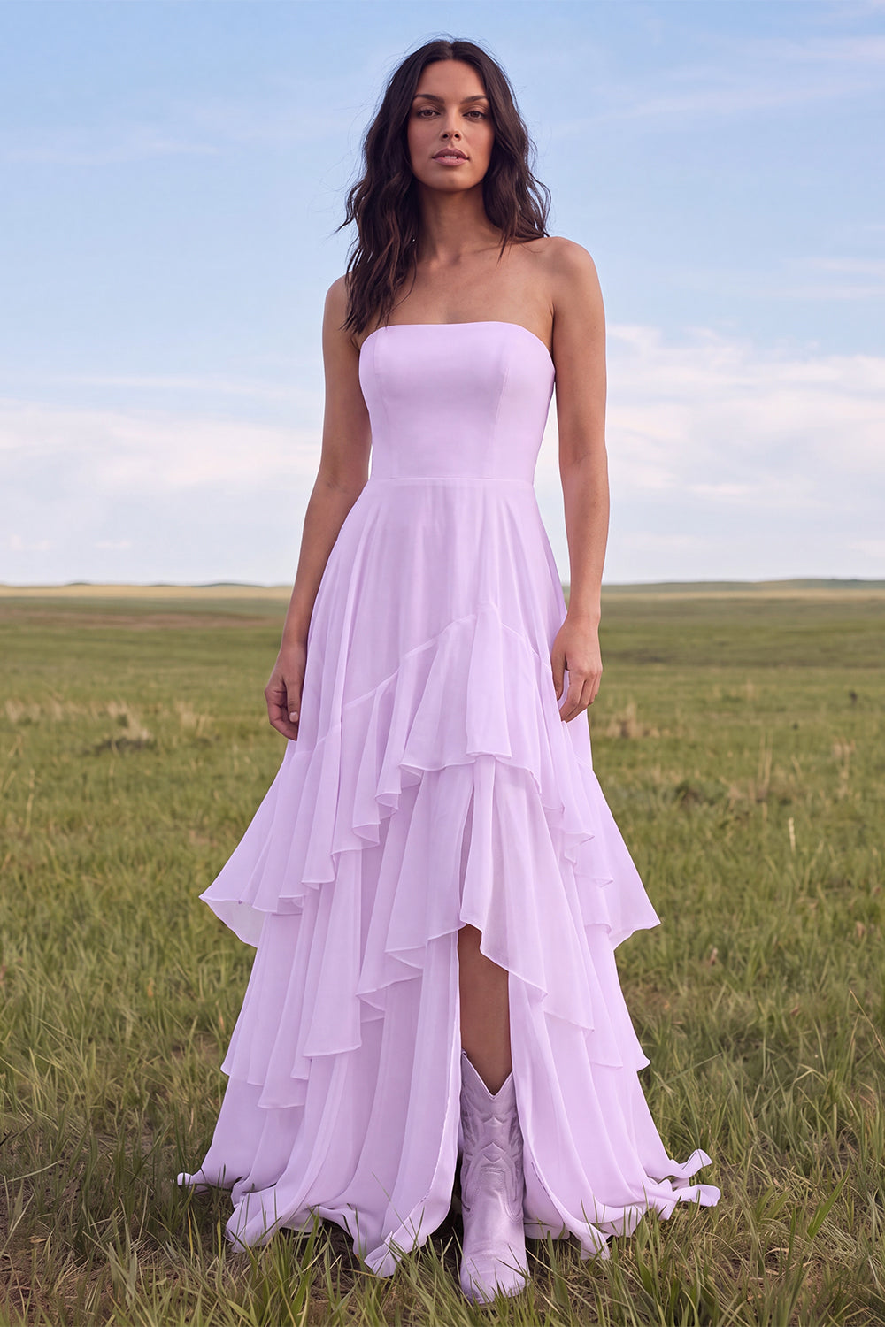 Robe de mariée bustier bohème ivoire évasée avec fente et volants