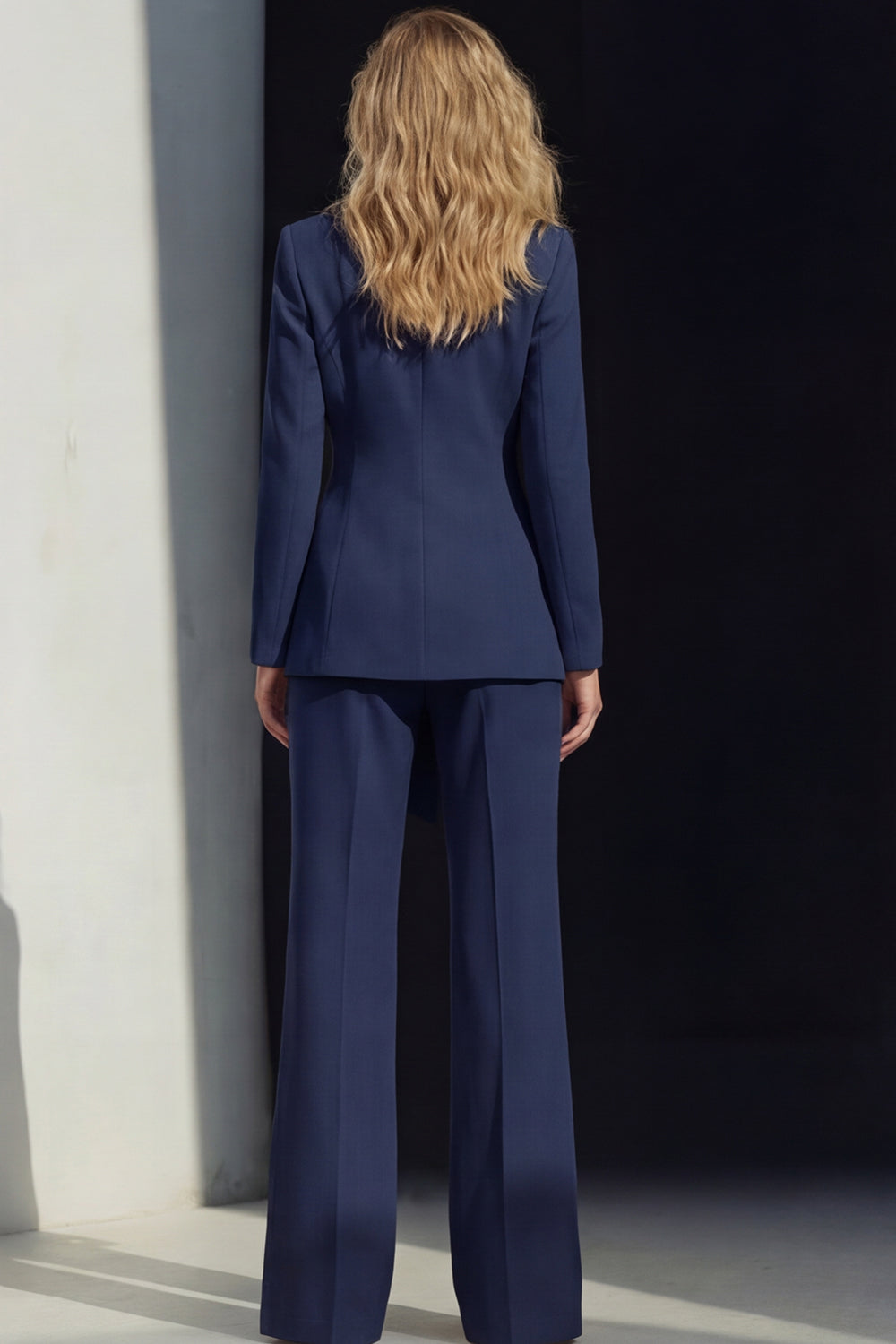 Ensemble de costume de travail 2 pièces rose pour femmes avec revers à encoche et ceinture