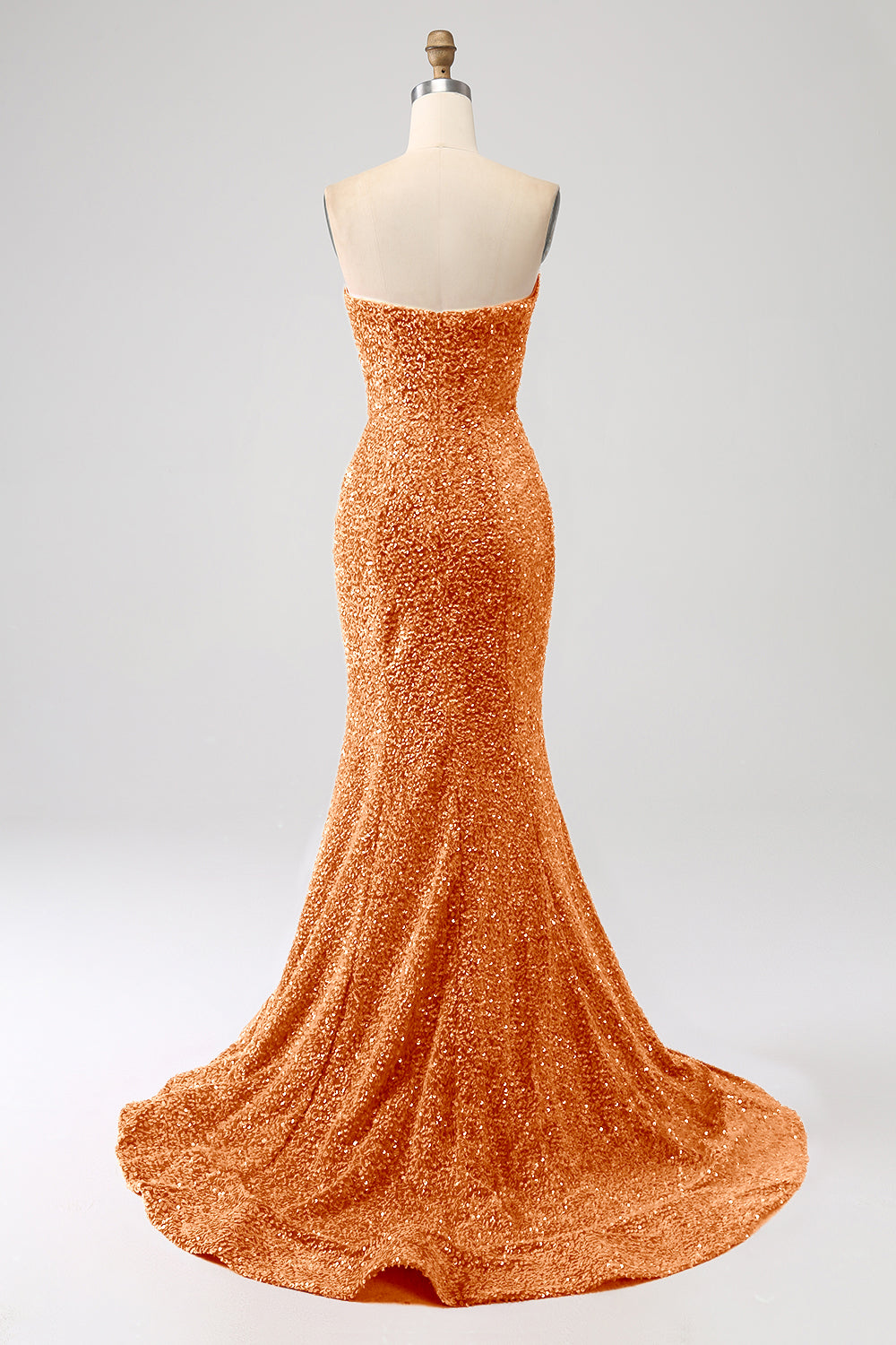 Robe de bal de sirène à encolure cœur et traîne longue brodée de sequins bleu marine