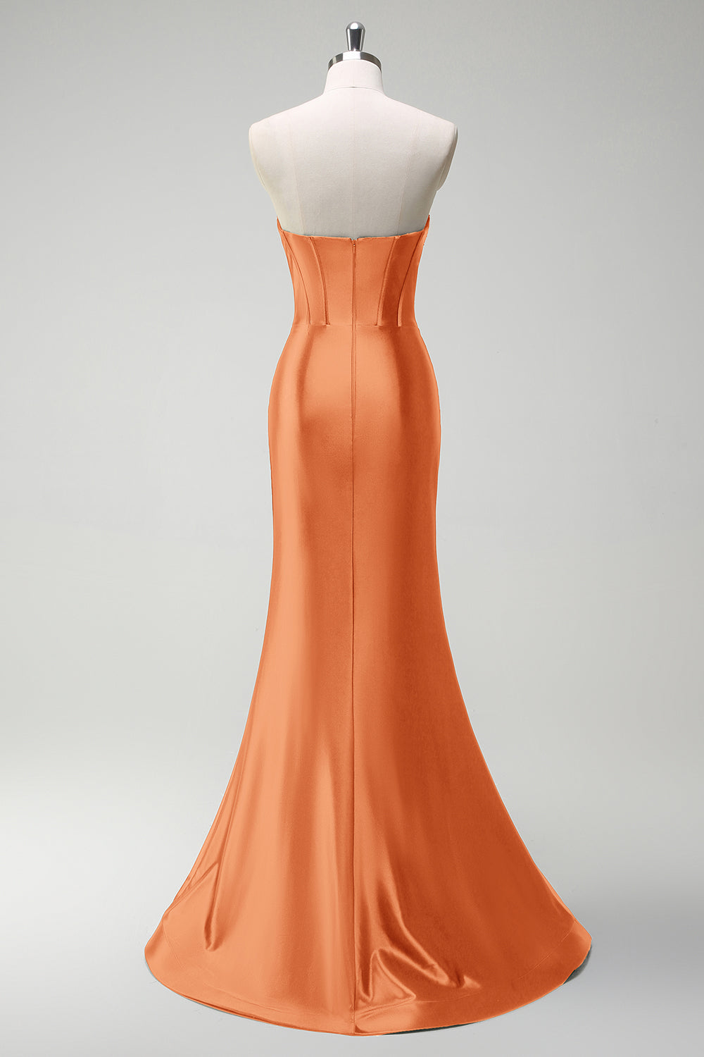 Robe de bal longue en satin bleu roi scintillant avec bustier orné de perles de sirène et fente